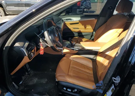 2019 BMW M550Xi из США, поврежденный, VIN WBAJB9C59KB464922